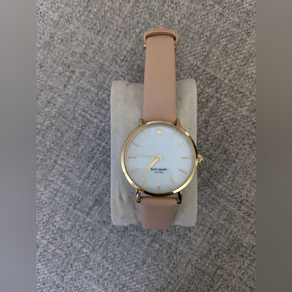 Kate Spade Women's Goldtone Metro Vachetta Leather Watch 1704